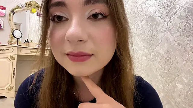 Rosie Sweety online show from June 15, 2026, 5:12 pm
