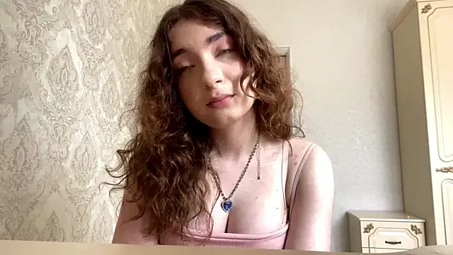 Rosie Sweety online show from June 21, 2026, 7:58 am