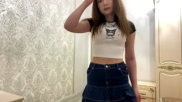 Rosie Sweety online show from June 4, 2026, 4:44 pm