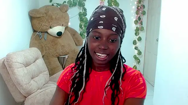 luna bella160920 online show from June 3, 2026, 1:12 pm
