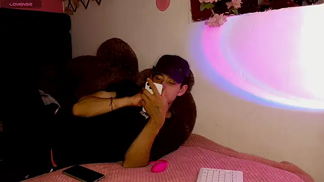 duke fucks online show from May 31, 2026, 3:34 am