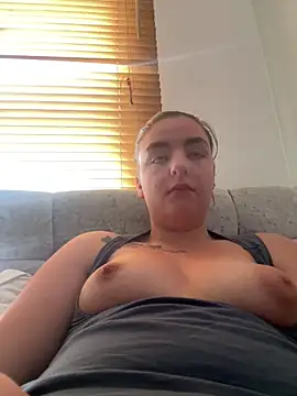 LexiXXoo online show from June 22, 2026, 8:22 am