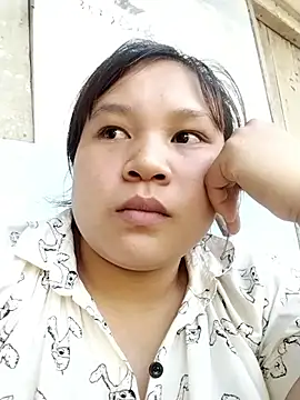 lybaby11 online show from May 17, 2026, 8:47 am