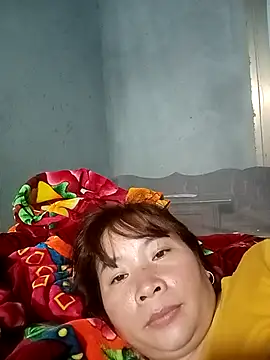 Cumhots111 online show from May 22, 2026, 12:47 pm