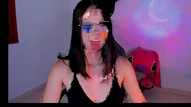 Scarleth Ferrec online show from June 7, 2026, 4:07 am