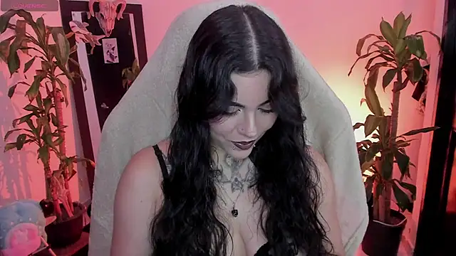MissCharlottte 18 online show from May 30, 2026, 4:08 am