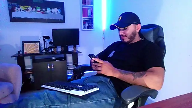 Thiago 420 online show from May 15, 2026, 11:47 pm