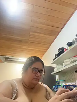 marianacooper1234 online show from June 22, 2026, 9:34 pm