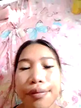 Snapshot of hottie_zaira chatting on May 14, 2026, 2:30 am hottie zaira online show from May 14, 2026, 2:30 am