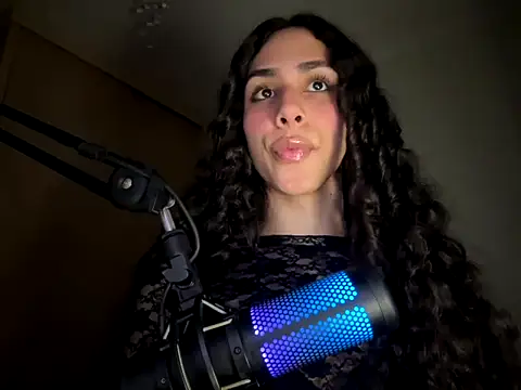 marquezaaa online show from May 21, 2026, 2:31 am