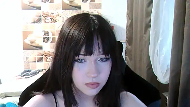 NoirEva online show from June 18, 2026, 4:23 pm