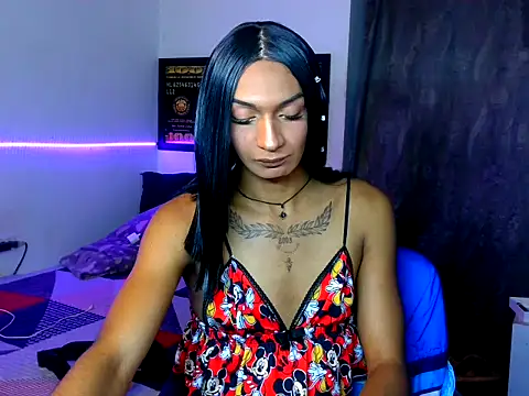 Alexxasexy online show from May 17, 2026, 7:47 pm