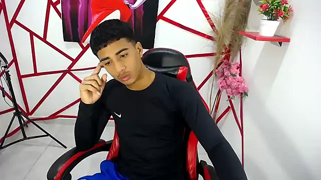 oliver-parker online show from May 30, 2026, 8:14 pm