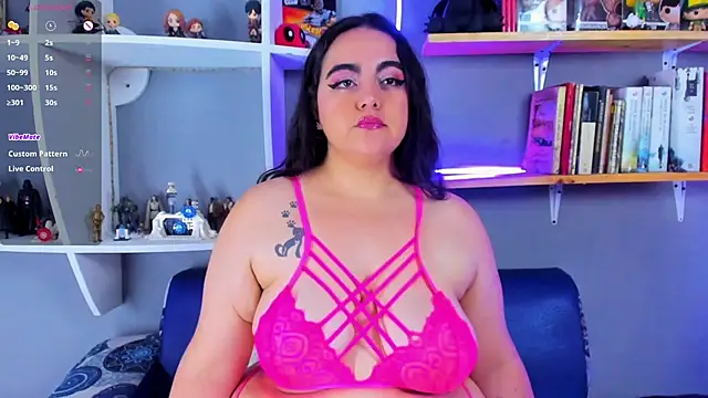annie sweetx online show from June 26, 2026, 1:28 pm