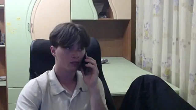 Snapshot of arthur___king chatting on June 6, 2026, 2:44 pm arthur king online show from June 6, 2026, 2:44 pm