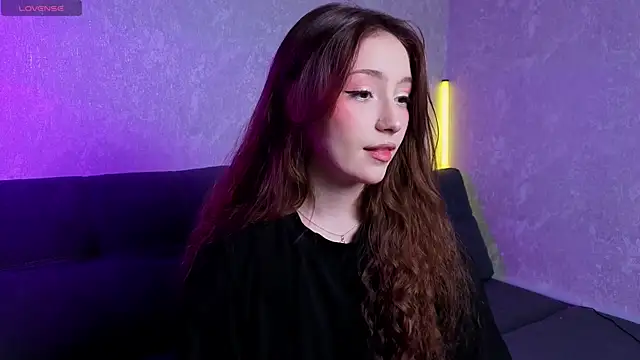 LunariaLive online show from June 14, 2026, 10:05 am