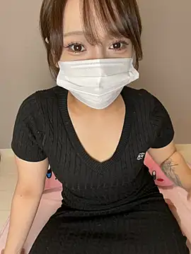 Snapshot of PAKOHIME chatting on June 24, 2026, 8:13 am PAKOHIME online show from June 24, 2026, 8:13 am