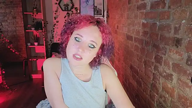 ScarlettSparkss online show from June 30, 2026, 1:33 pm