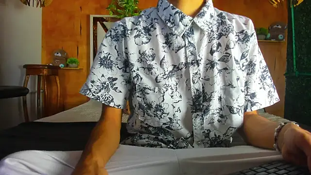 leonix love online show from June 24, 2026, 12:48 pm