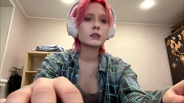 CuteLilit online show from June 20, 2026, 9:31 pm