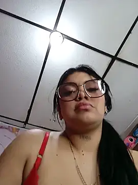luxuryluna online show from June 21, 2026, 9:53 pm