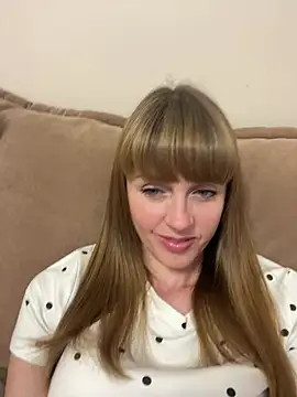 Snapshot of Kamilochka29511 chatting on July 3, 2026, 12:33 pm Kamilochka29511 online show from July 3, 2026, 12:33 pm