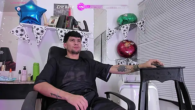 StefanoBigCock online show from July 9, 2026, 1:43 pm