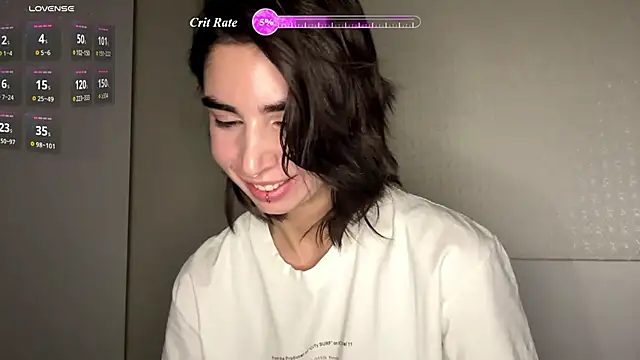 JessiaRuezga online show from July 1, 2026, 1:33 pm