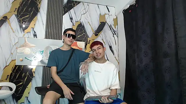 KING LOVERS1 online show from May 24, 2026, 5:46 pm