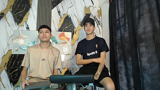 KING LOVERS1 online show from June 29, 2026, 1:22 pm