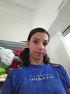 DaliaKhemu online show from June 21, 2026, 12:33 pm
