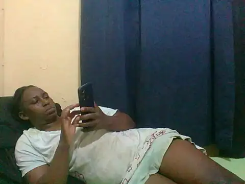 naughty-slender online show from June 30, 2026, 4:45 am