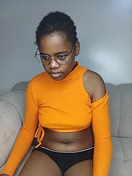 softglamqueen online show from June 30, 2026, 3:28 am