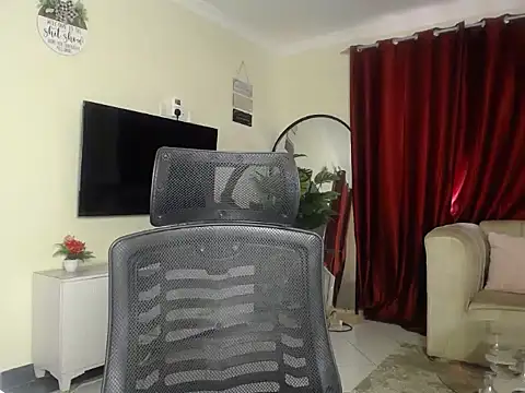 Ebonyqueen111 online show from June 17, 2026, 10:14 am