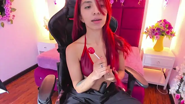 Snapshot of NinaaXXX_ chatting on July 9, 2026, 10:53 pm NinaaXXX online show from July 9, 2026, 10:53 pm