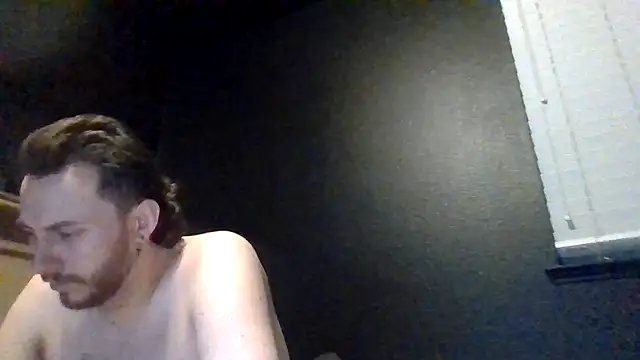 Snapshot of Tallhungcloudyyy chatting on June 7, 2026, 9:14 am Tallhungcloudyyy online show from June 7, 2026, 9:14 am