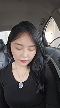 lylxili online show from June 15, 2026, 5:51 am