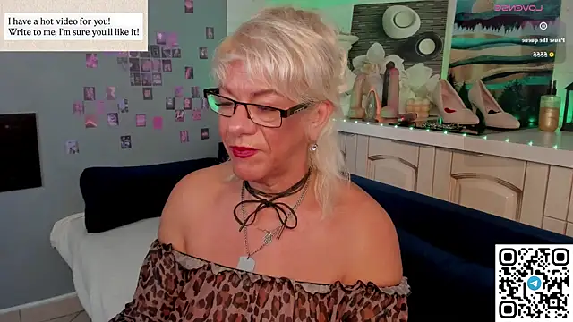 Anna Coolidge online show from June 28, 2026, 1:12 am