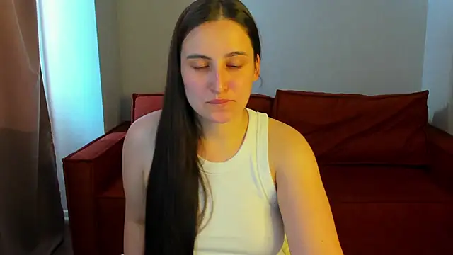Elizabet Colllins online show from June 11, 2026, 1:16 am