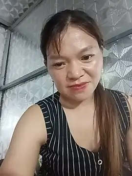 lya sexyy online show from June 26, 2026, 3:51 pm