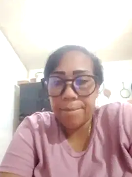OliviaWilliamm online show from June 7, 2026, 9:53 pm