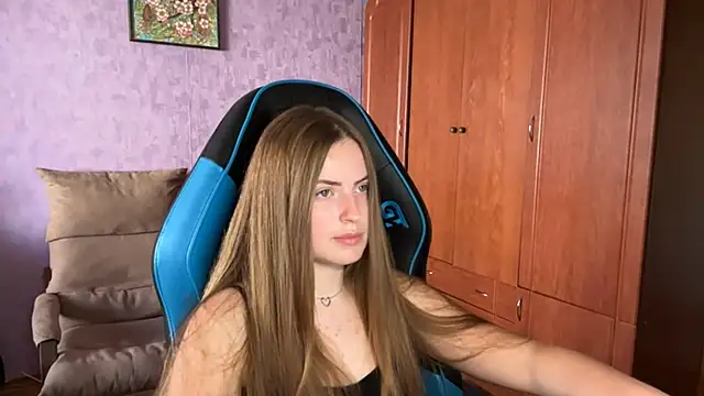 SilkSinner  online show from June 22, 2026, 1:41 pm