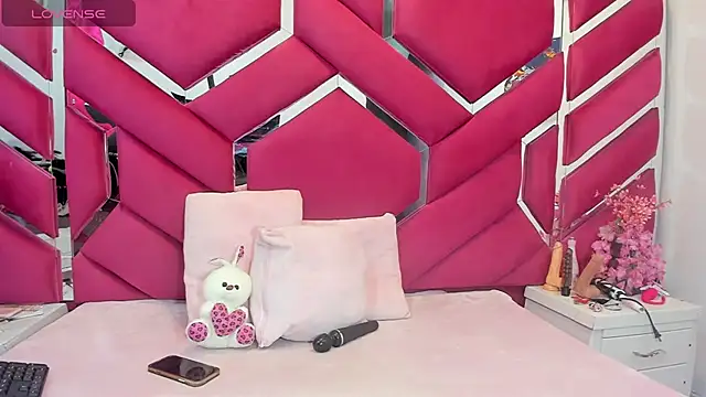 Snapshot of Emmy_Sweet_69 chatting on July 4, 2026, 1:26 pm Emmy Sweet 69 online show from July 4, 2026, 1:26 pm