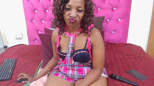 WILD KITTYxXx online show from June 11, 2026, 6:49 pm