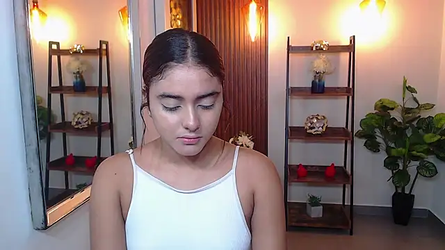 Snapshot of _Lucy_Grey_ chatting on July 3, 2026, 12:44 pm Lucy Grey online show from July 3, 2026, 12:44 pm