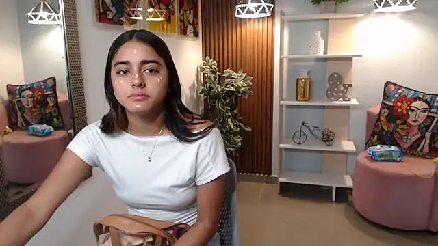 Snapshot of _Lucy_Grey_ chatting on June 17, 2026, 11:09 am Lucy Grey online show from June 17, 2026, 11:09 am