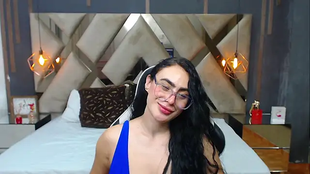 MartinaaFit online show from June 27, 2026, 12:22 pm
