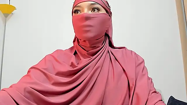 Snapshot of Samira_1 chatting on June 11, 2026, 8:50 pm Samira 1 online show from June 11, 2026, 8:50 pm