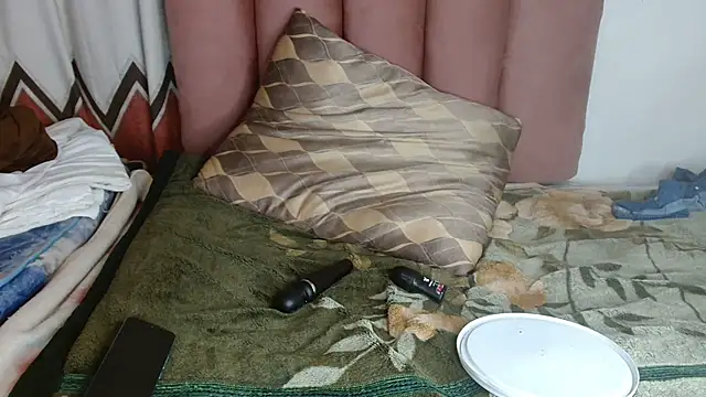 Round Booty Ebony online show from July 5, 2026, 4:36 pm