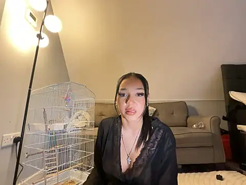 Caramelbbyxx online show from June 17, 2026, 11:36 pm